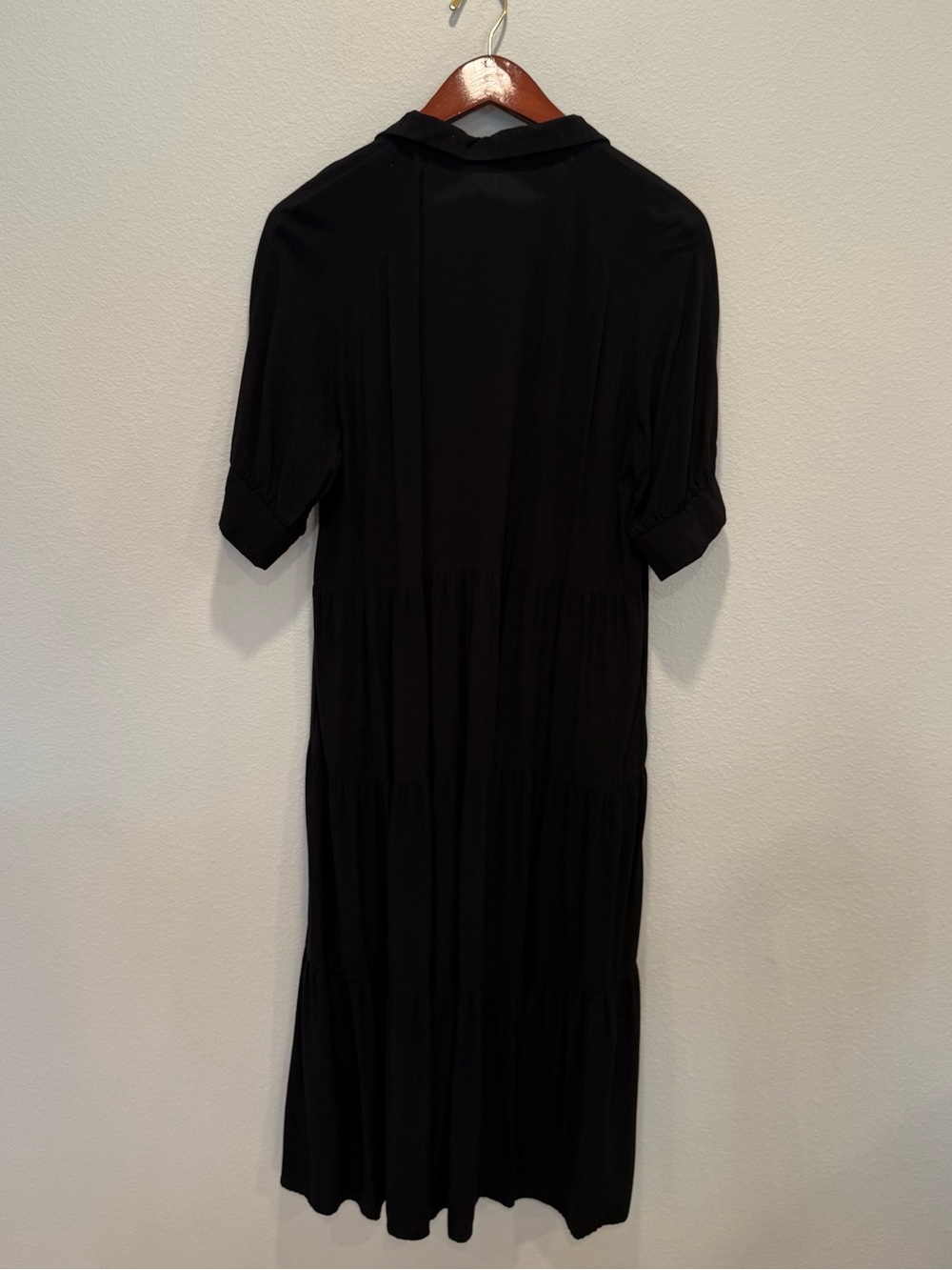 NATURAL LIFE Black Tiered Midi Shirt Dress with Collar - Picture 5 of 10